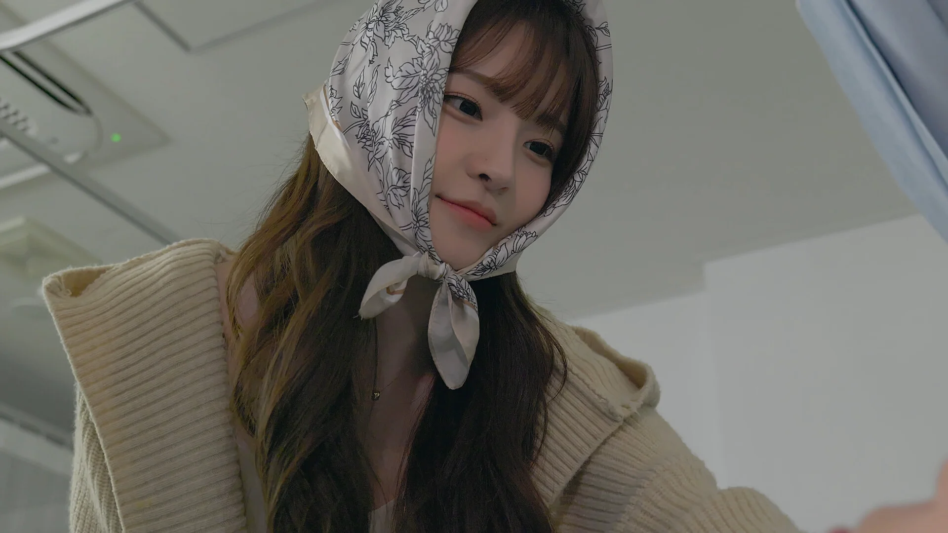 Five Hearts Under One Roof season 2 screenshot 3